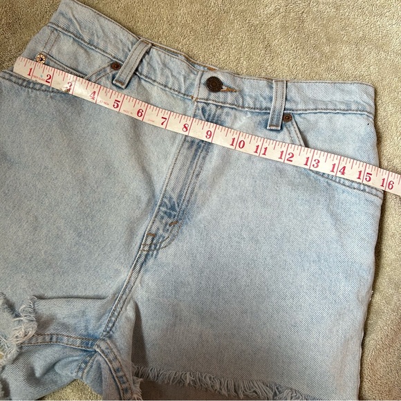 Light Blue Levi’s Frayed Shorts - Picture 4 of 5
